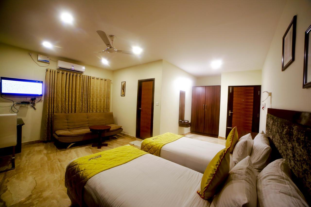 D Breeze Suites Devanahalli Exterior photo