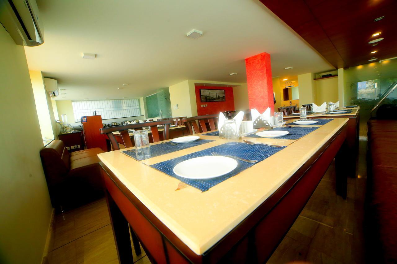 D Breeze Suites Devanahalli Room photo
